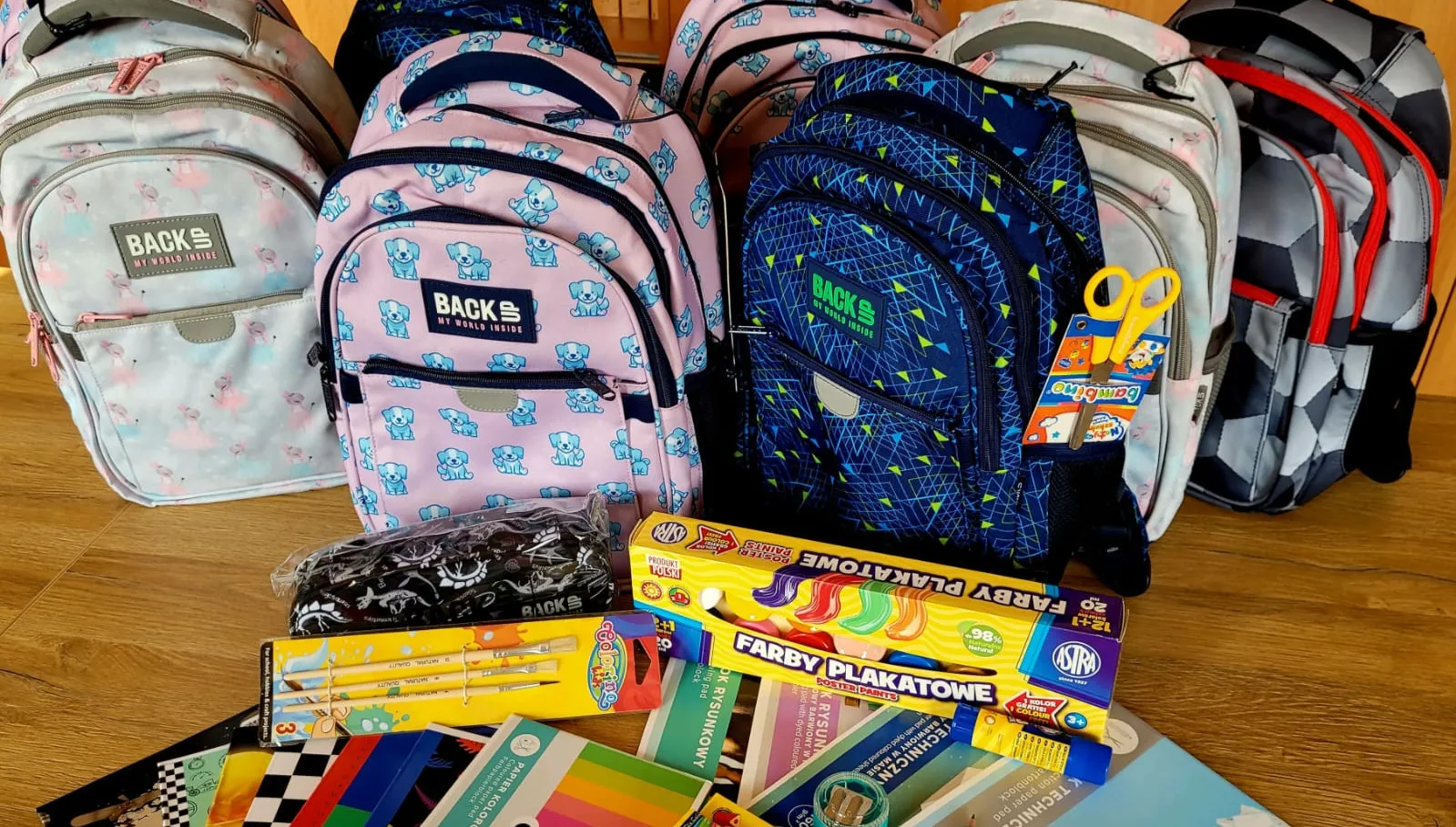 Pierwszoklasiści z Bełchatowa i okolic otrzymali od PGE GiEK tornistry pełne energii