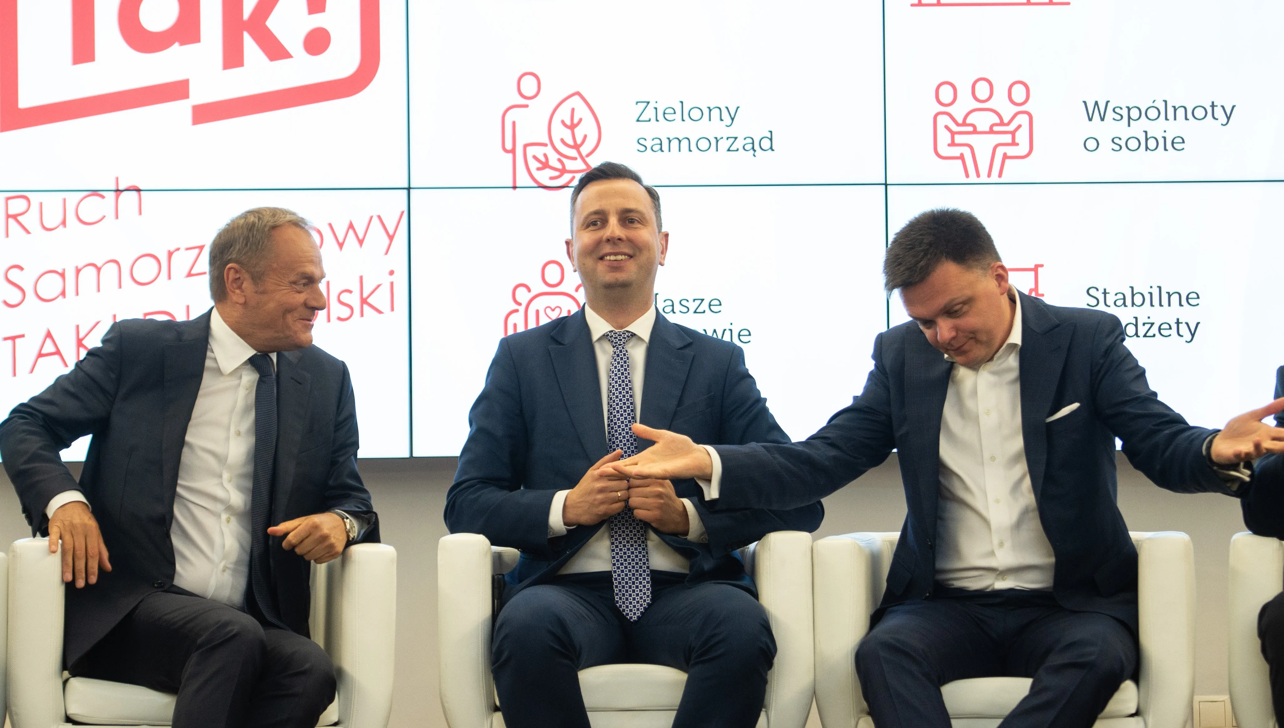 Krytykują pomysł reparacji od Niemiec, a jednocześnie chcą ich od Rosji. Fogiel o "rozmywaniu odpowiedzialności"