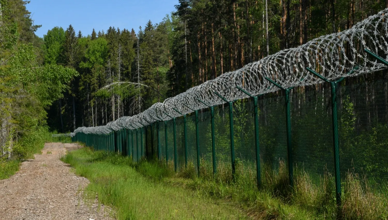 Ogrodzenie na granicy łotewsko-białoruskiej. Wskazano termin zakończenia budowy