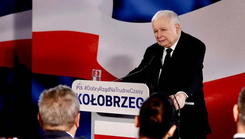 Prezes PiS spotkał się z mieszkańcami Kołobrzegu. "Musimy budować Polskę równych szans"