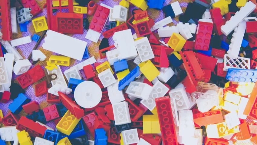"Tak się składa...”. Wystartował rodzinny konkurs w... układaniu klocków lego