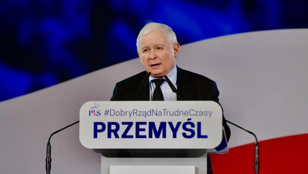 J. Kaczyński o polityce wobec UE: "To Polska jest naszą ojczyzną, a Europa jest tylko częścią świata, w której leżymy"
