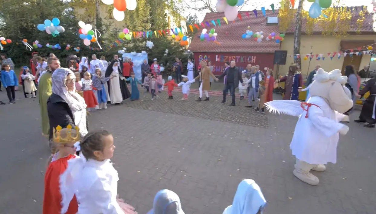 Polskie parafie szykują marsze świętych. Alternatywa dla Halloween