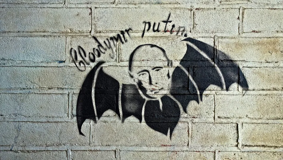 Halloween w Kijowie mimo ostrzałów. W restauracjach laleczki voodoo z twarzą Putina