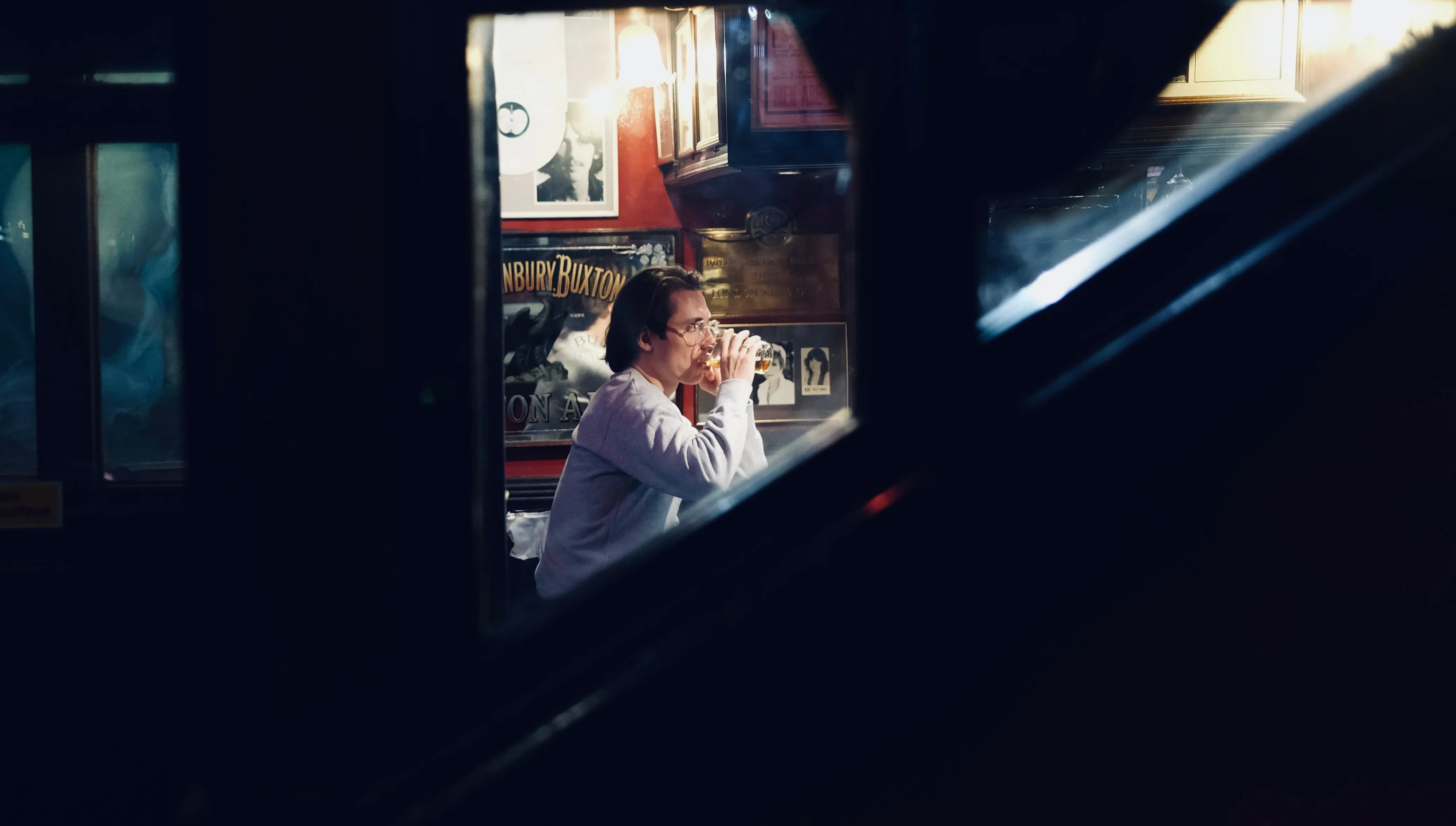 Pijany ojciec zabrał 4-letnie dziecko do pubu. Sprawie przyjrzy się sąd