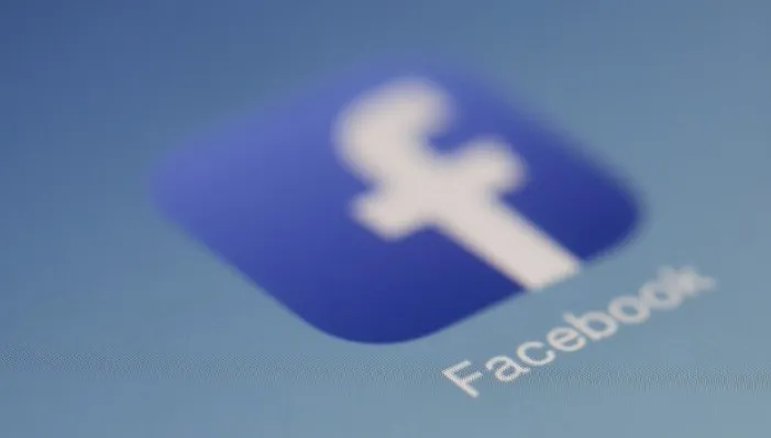 Kłopoty giganta social mediów. Zuckerberg zwalnia ponad 11 tys. pracowników Mety