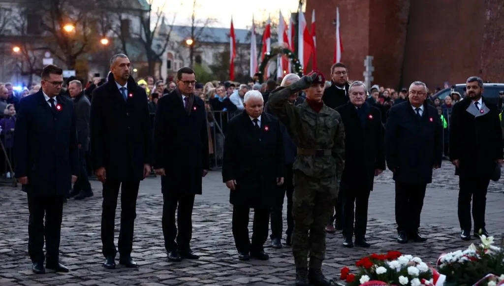 Członkowie rządu i prezes PiS na mszy św. na Wawelu