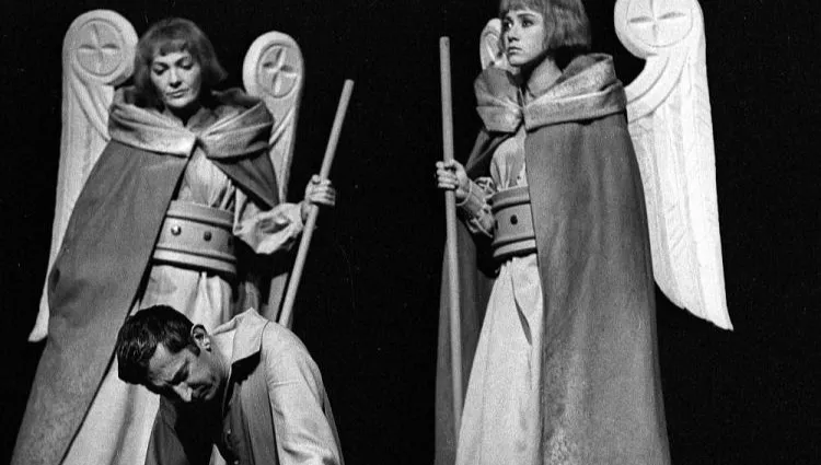 "Iskra zapalna Marca '68" – 55 lat temu odbyła się premiera "Dziadów" w reż. K. Dejmka