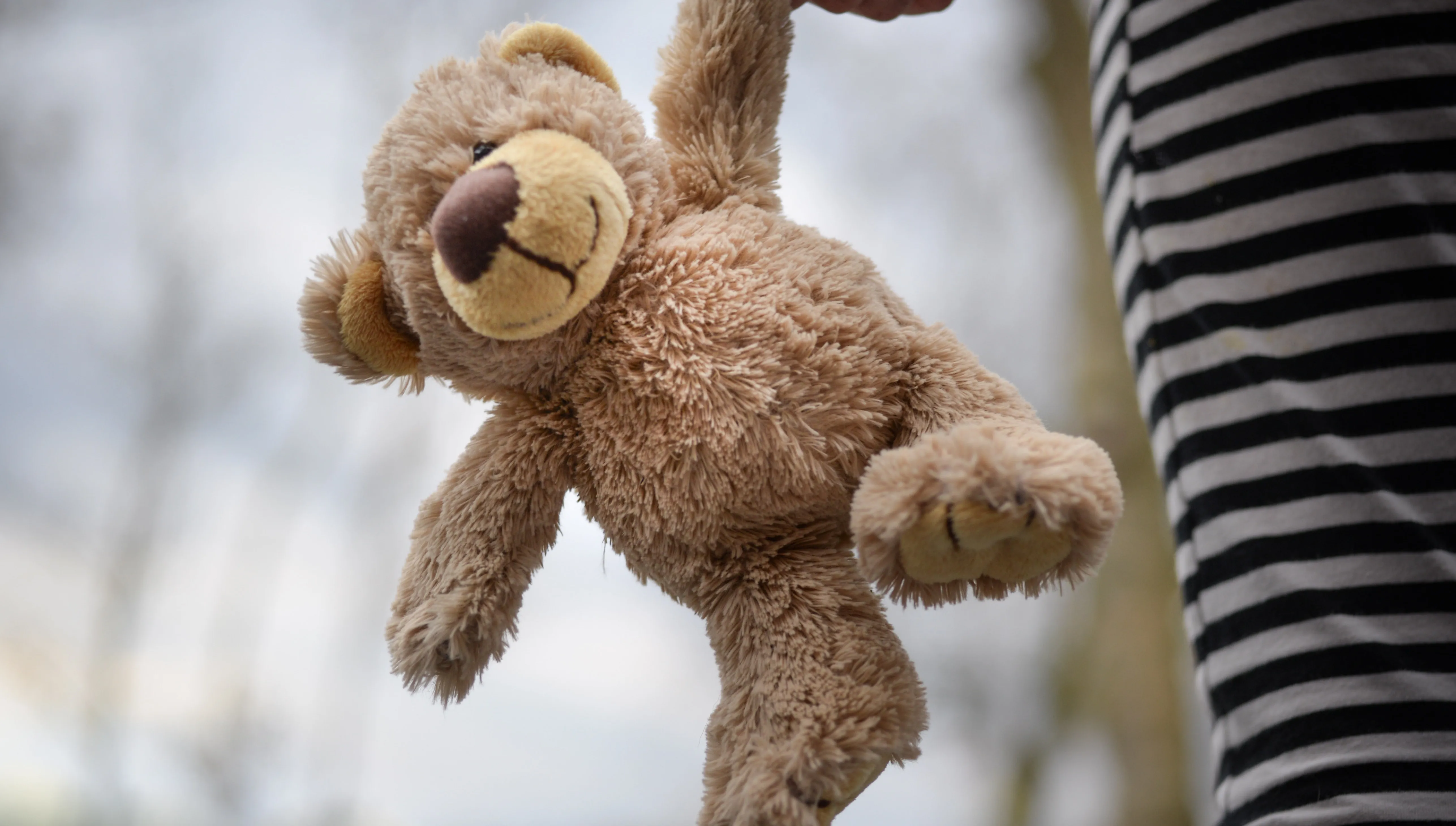 Osiedlowa alejka. Potrącono 6-letnią dziewczynkę na rowerku