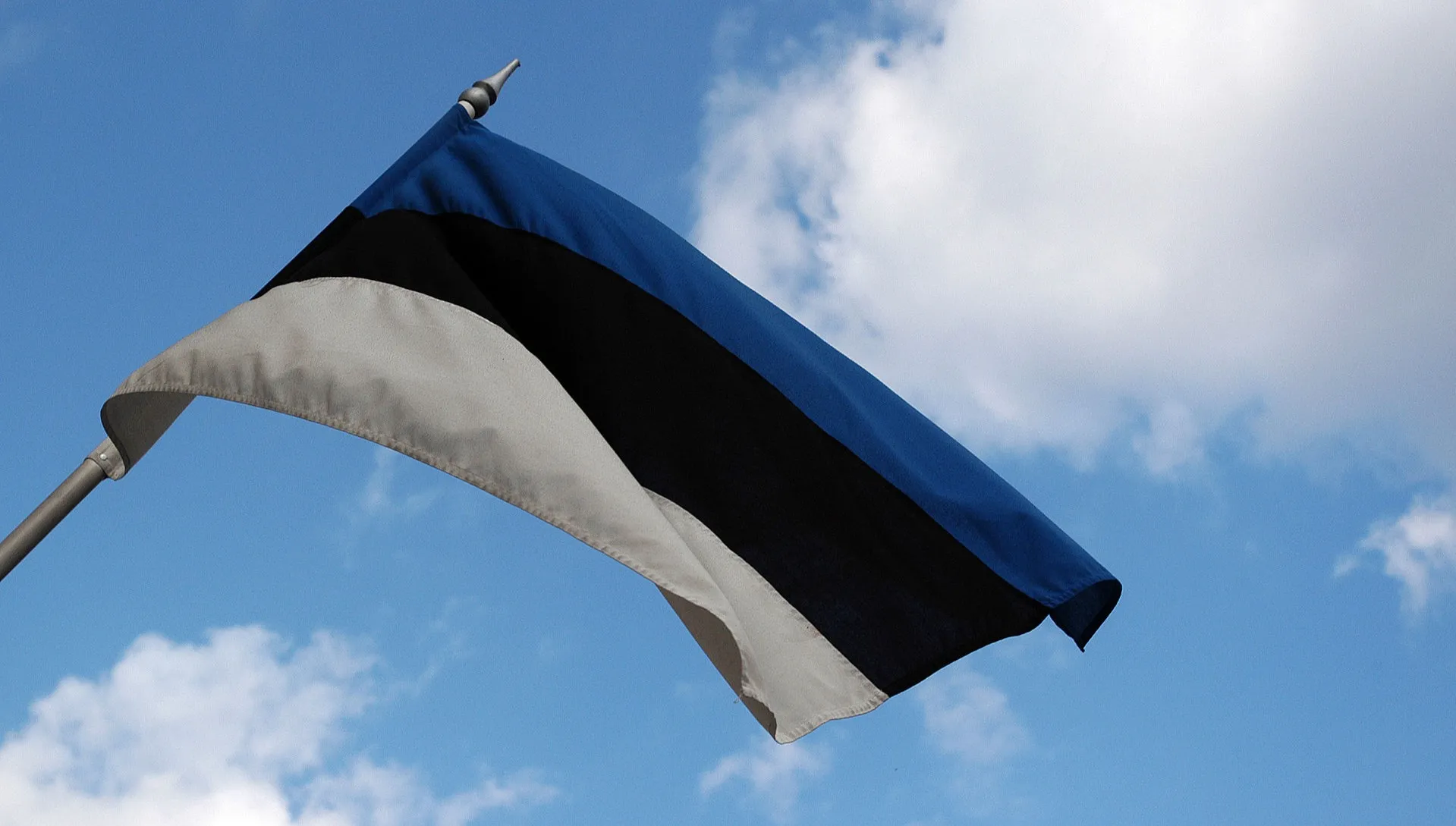 Estońskie władze przypominają o karach za przekazywanie informacji na temat wojska Rosji 