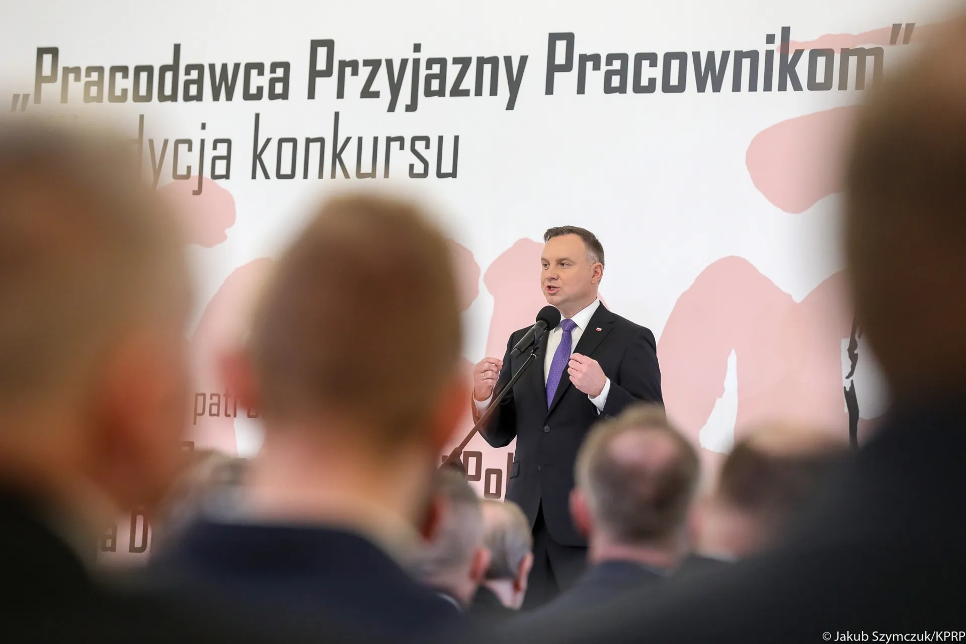 260 mld pomocy dla firm. "Opłacało się"