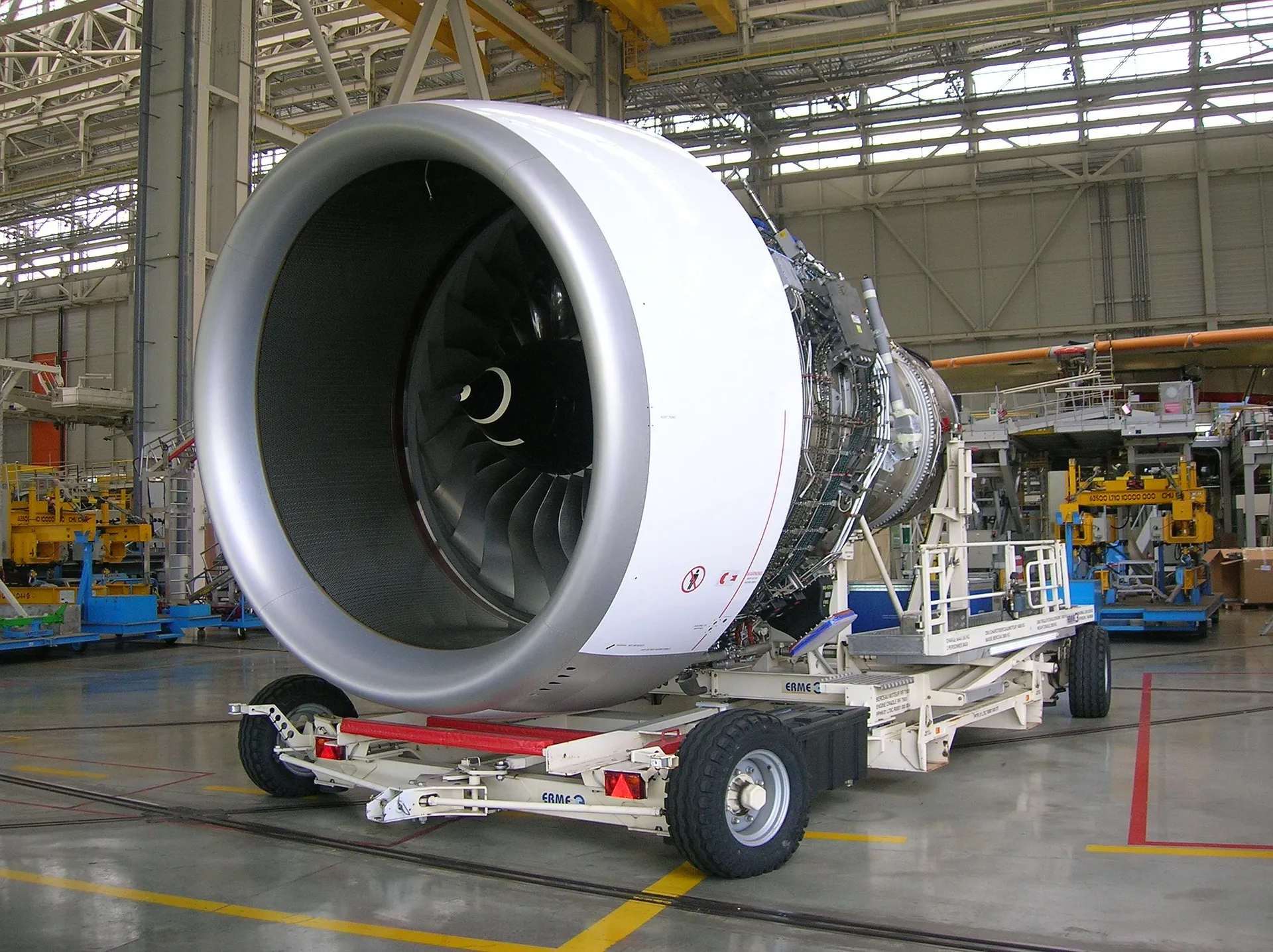 Nowy Airbus zużywa ¼ mniej paliwa