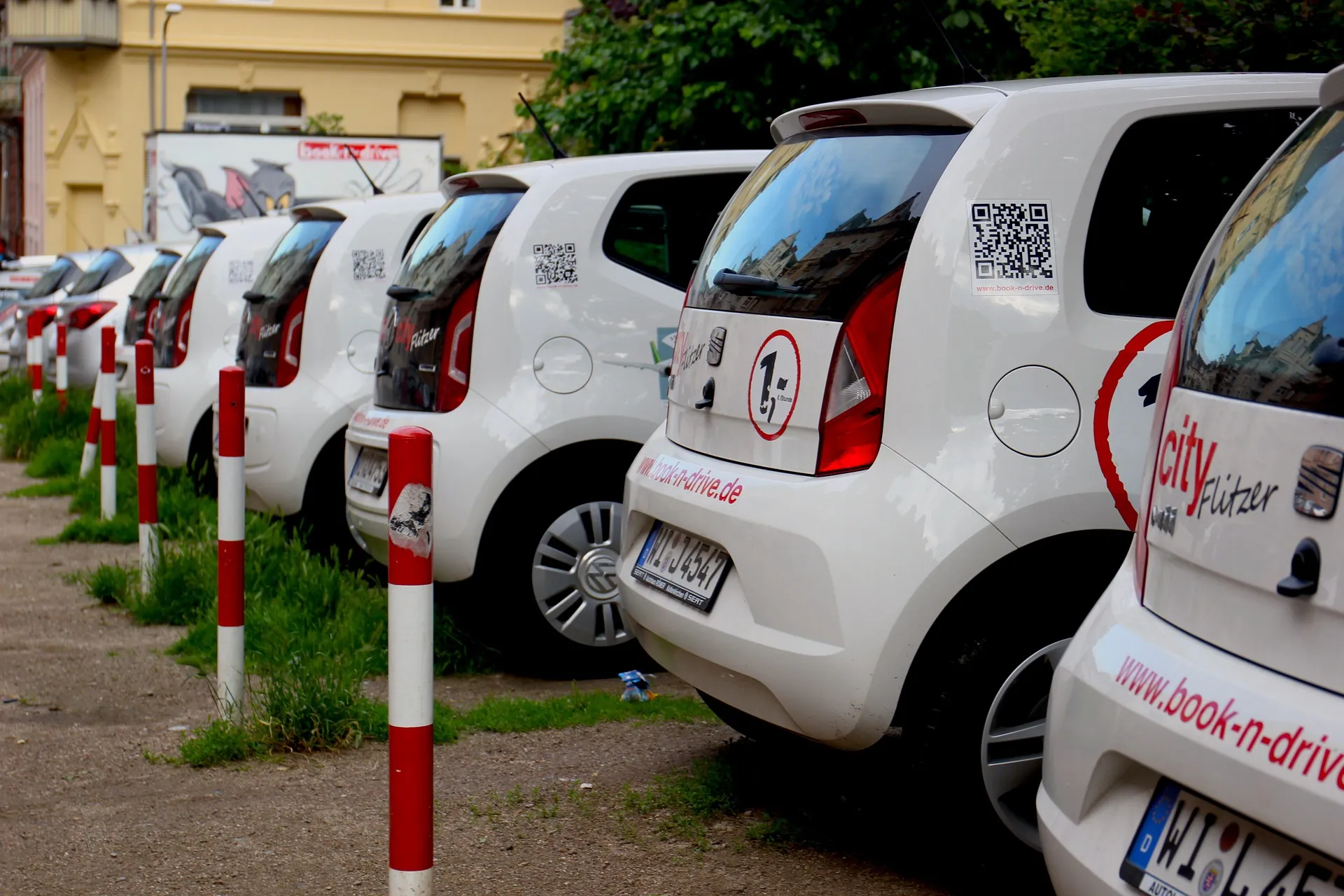 W Polsce już ponad 100 modeli elektryków