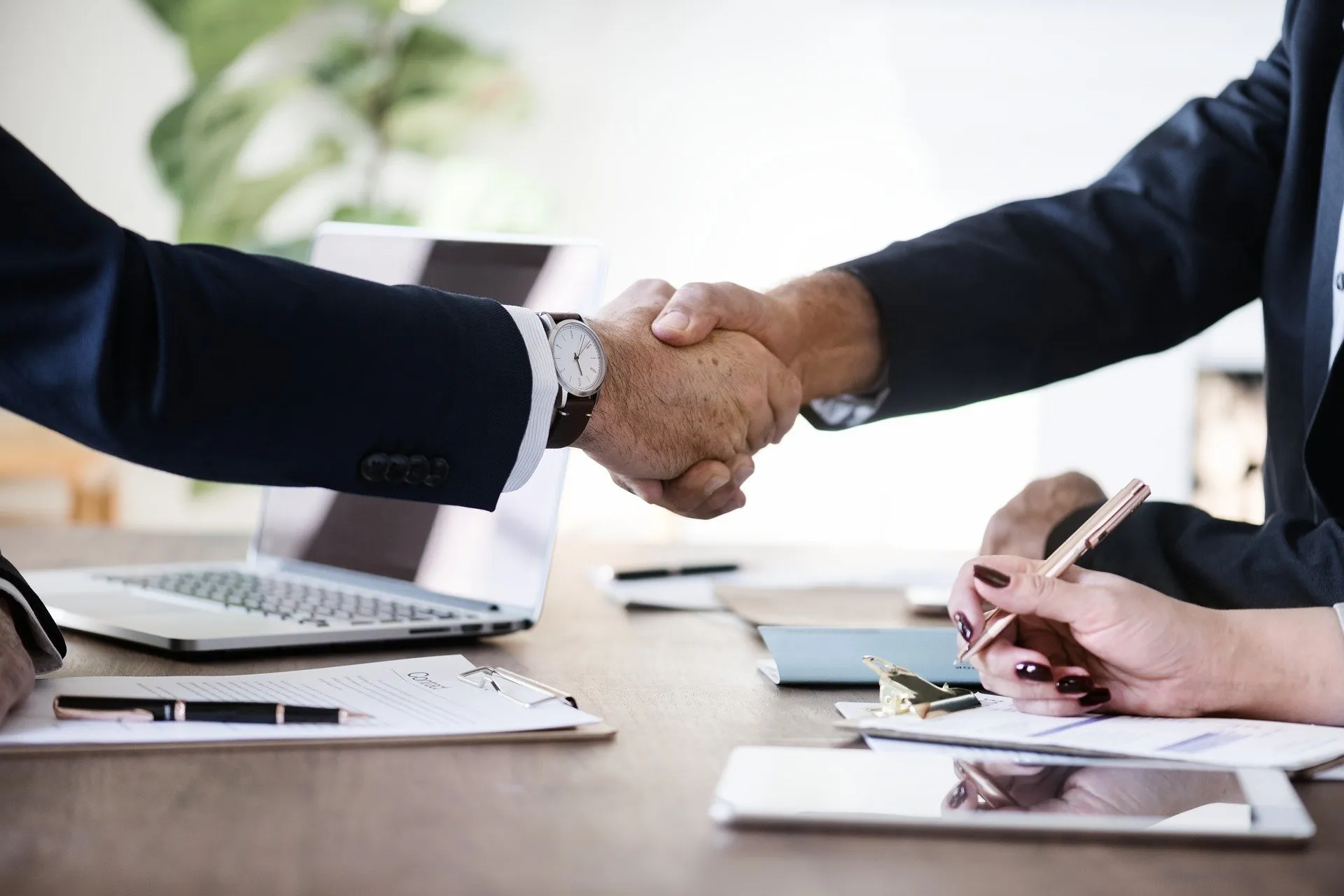 Firmy outsourcingowe z długami