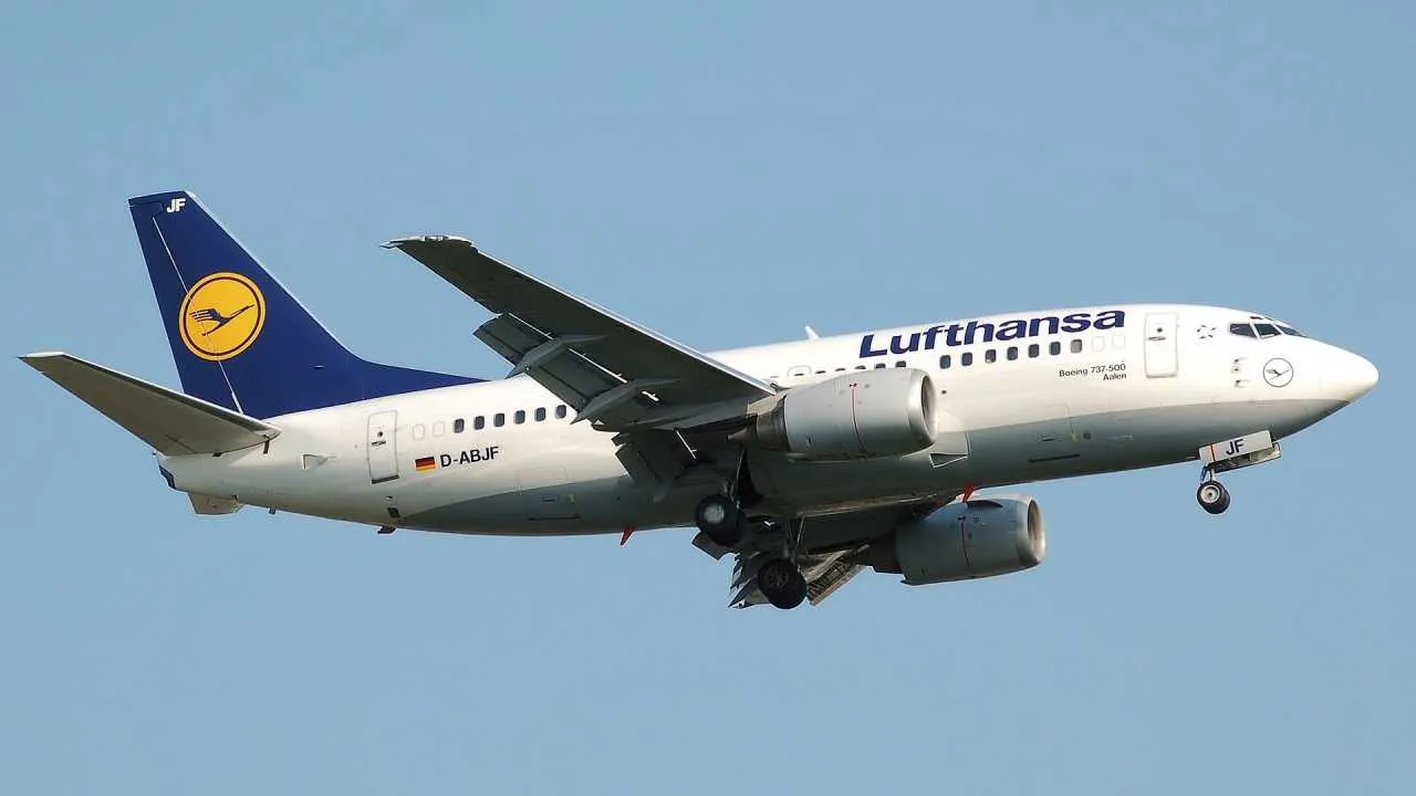 Lufthansa - niemiecki żuraw spada z nieba. Masowe zwolnienia