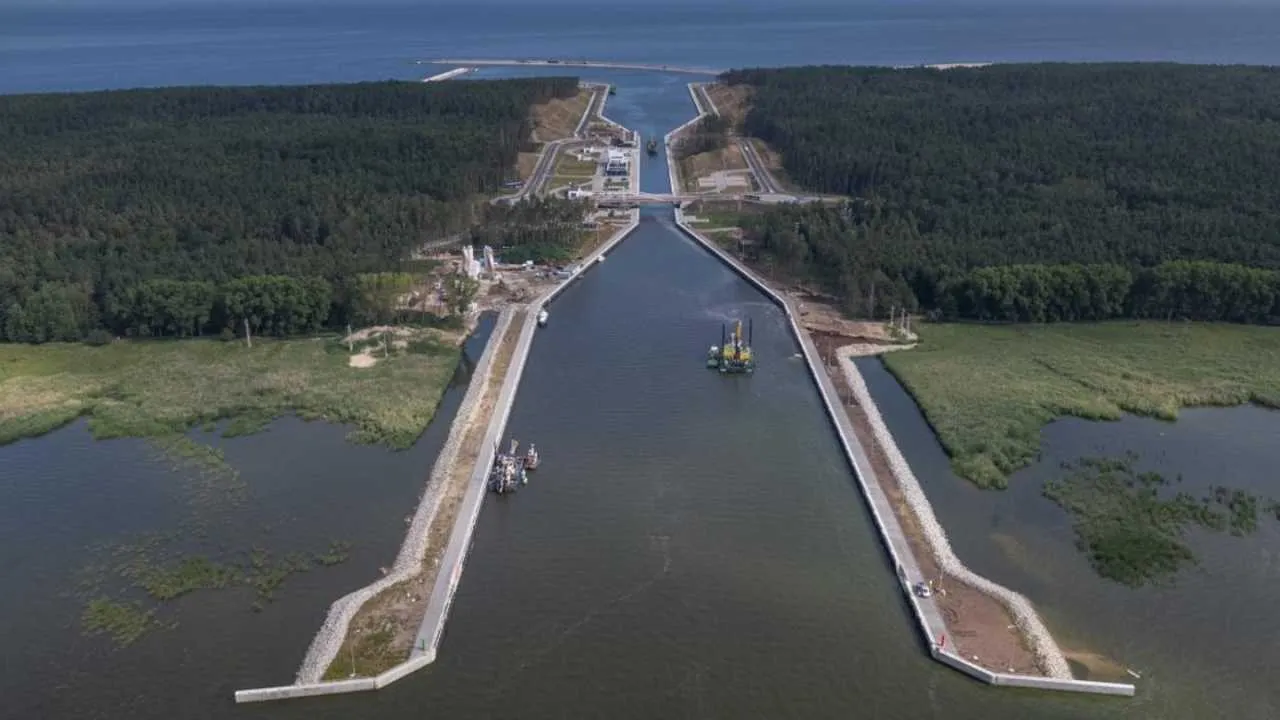 Brytyjczycy chwalą przekop Mierzei