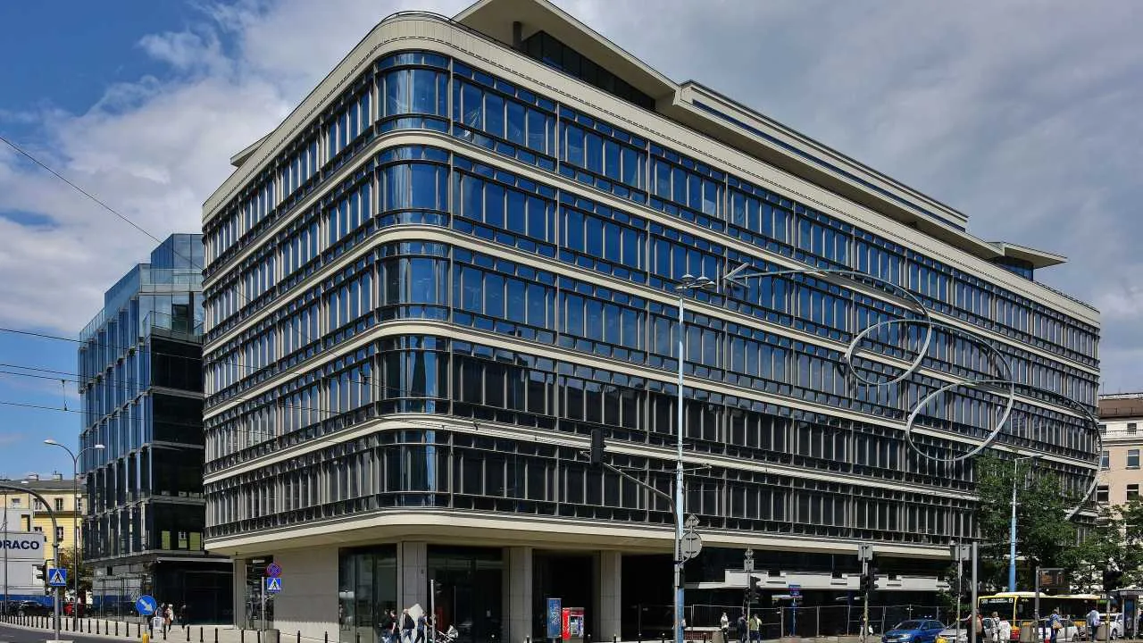 Media: Oskarżony w dwóch sprawach dyrektorem w PAIH