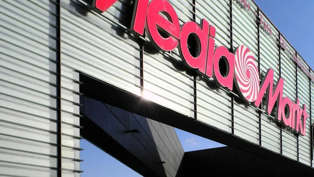 Chińczycy przejmą znaną sieć marketów z elektroniką?