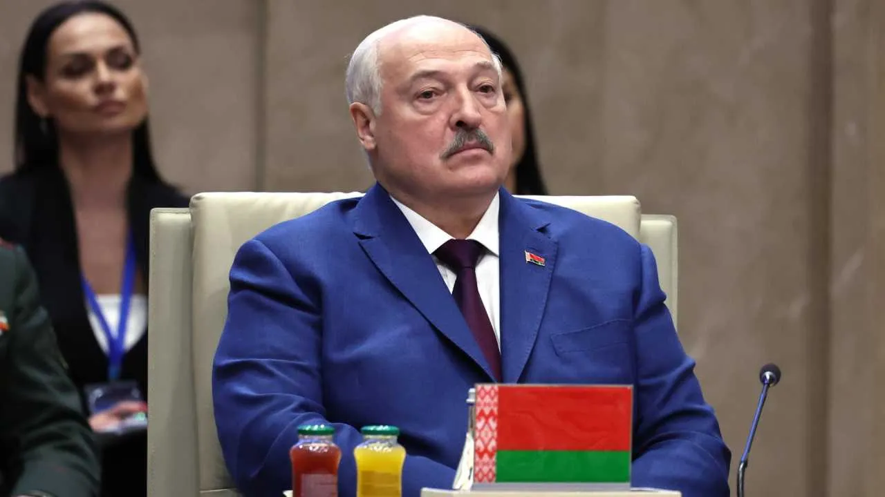 Gospodarka przetrwania na Białorusi. Łukaszenka ostrzega obywateli i wzywa do mobilizacji