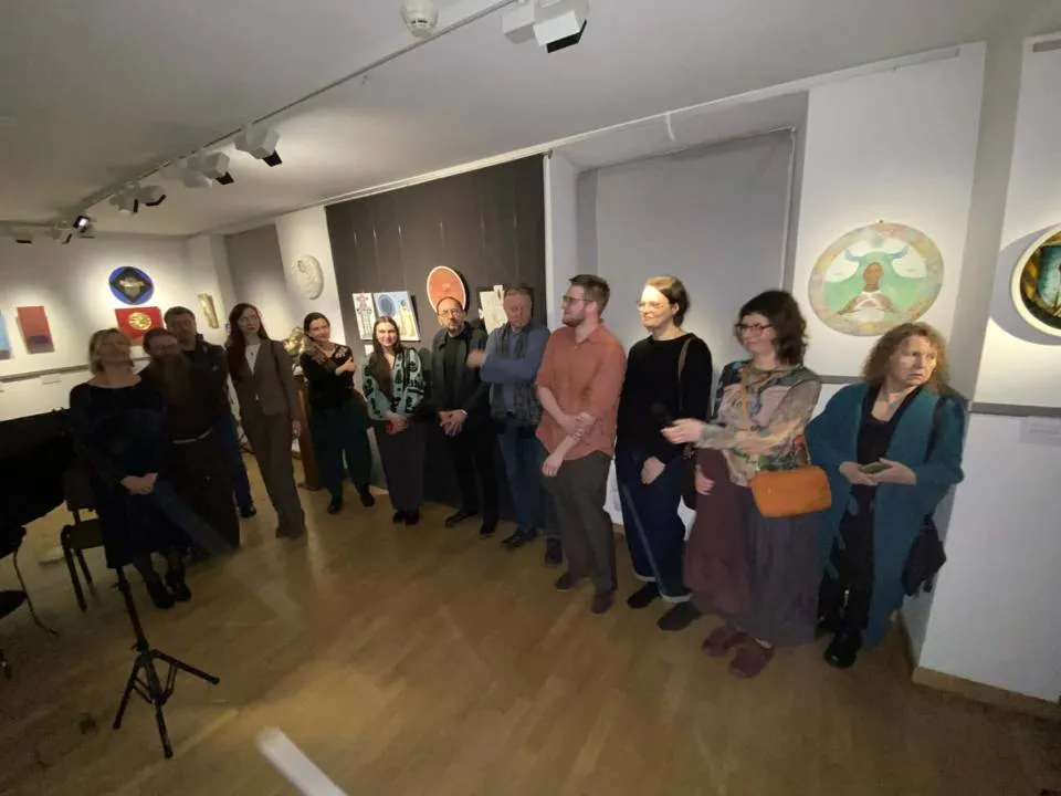 Autorzy części prac obecni podczas wernisażu
