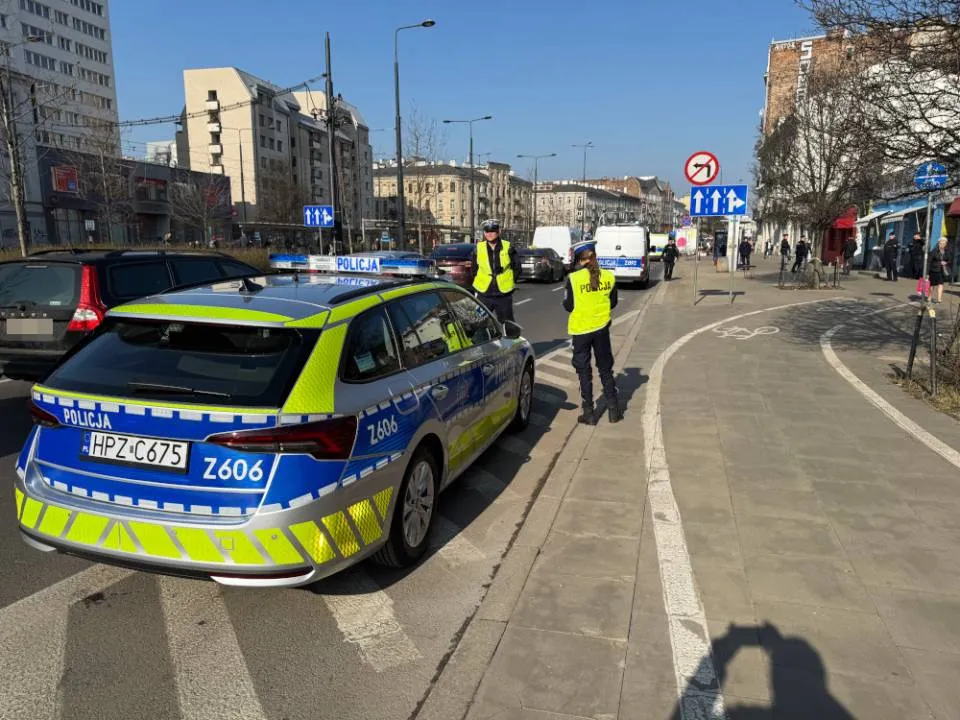 Policja przeprowadziła szeroko zakrojoną akcję na warszawskich targowiskach
