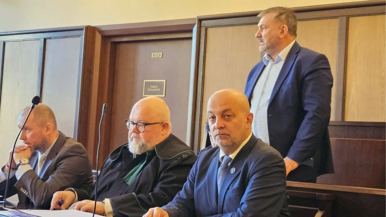 Waldemar Żurek i Łukasz Piebiak po jednej stronie sporu sądowego