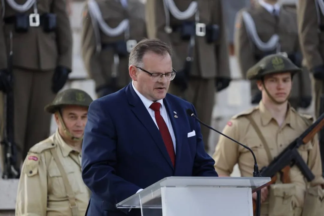 Andrzej Piekarski