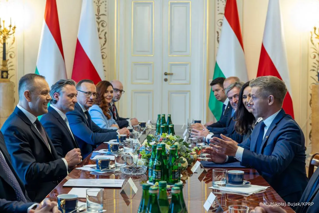 Prezydent Karol Nawrocki przyjął premiera Węgier Petera Magyara w Belwederze