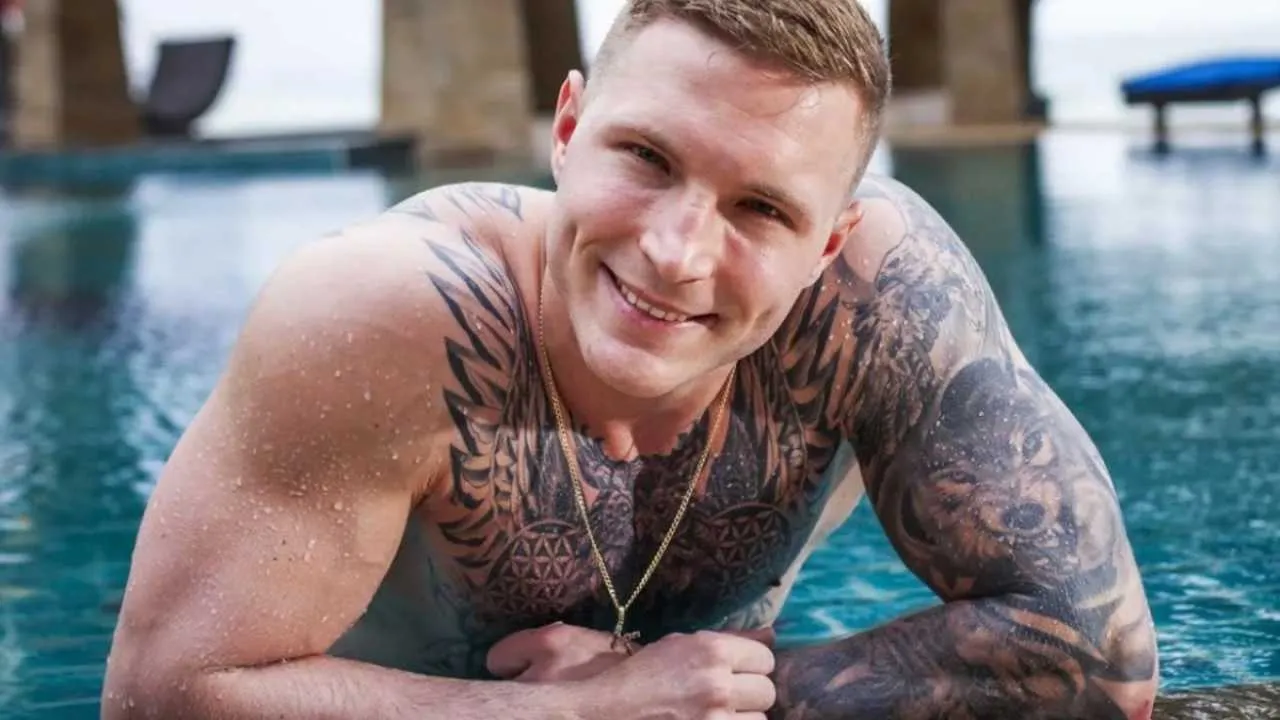 Mateusz z Hotelu Paradis otworzył się na temat domu rodzinnego. Jego wyznanie poruszyło widzów