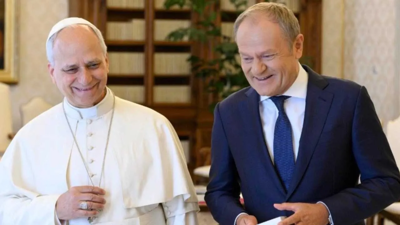 To jego Tusk zabrał do Watykanu zamiast żony