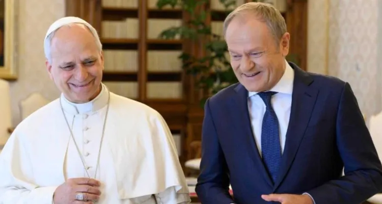 To jego Tusk zabrał do Watykanu zamiast żony