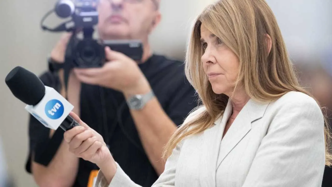 Panika przy Wiertniczej. Amerykański gigant połyka TVN za 110 mld dolarów. Gwiazdy już drżą o posady