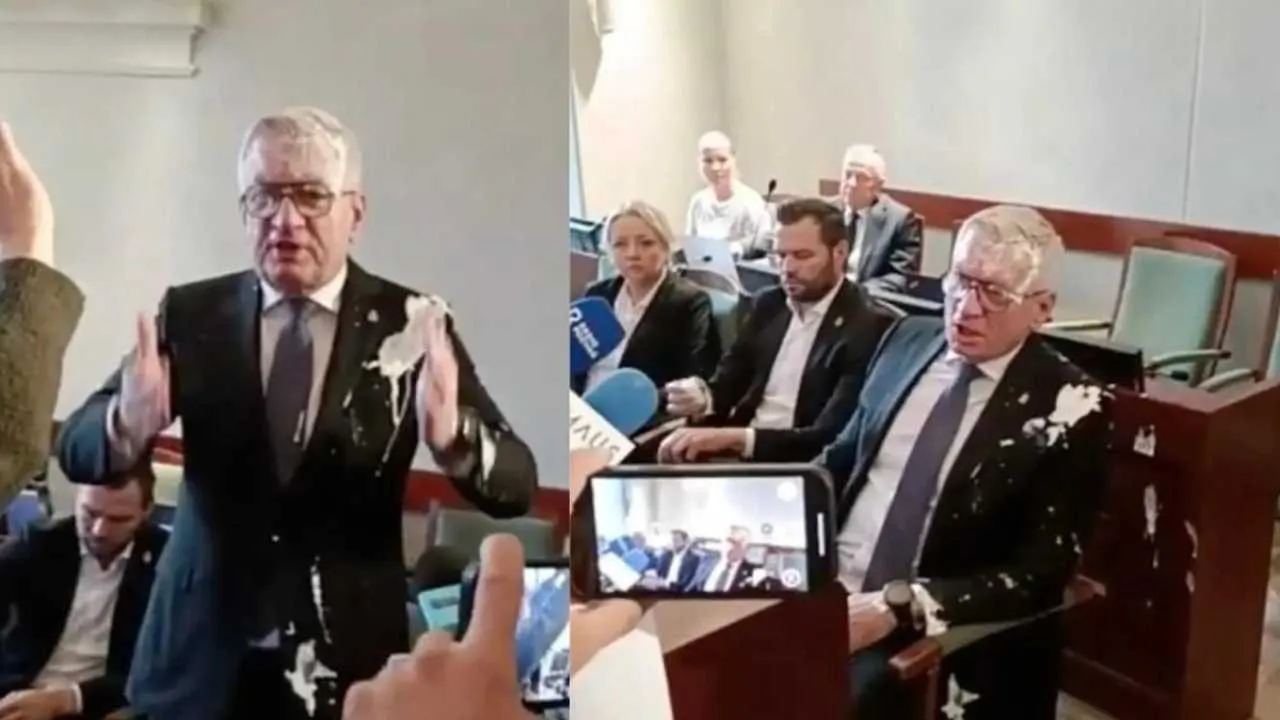 Awantura w Poznaniu. Jacek Jaśkowiak oberwał tortem