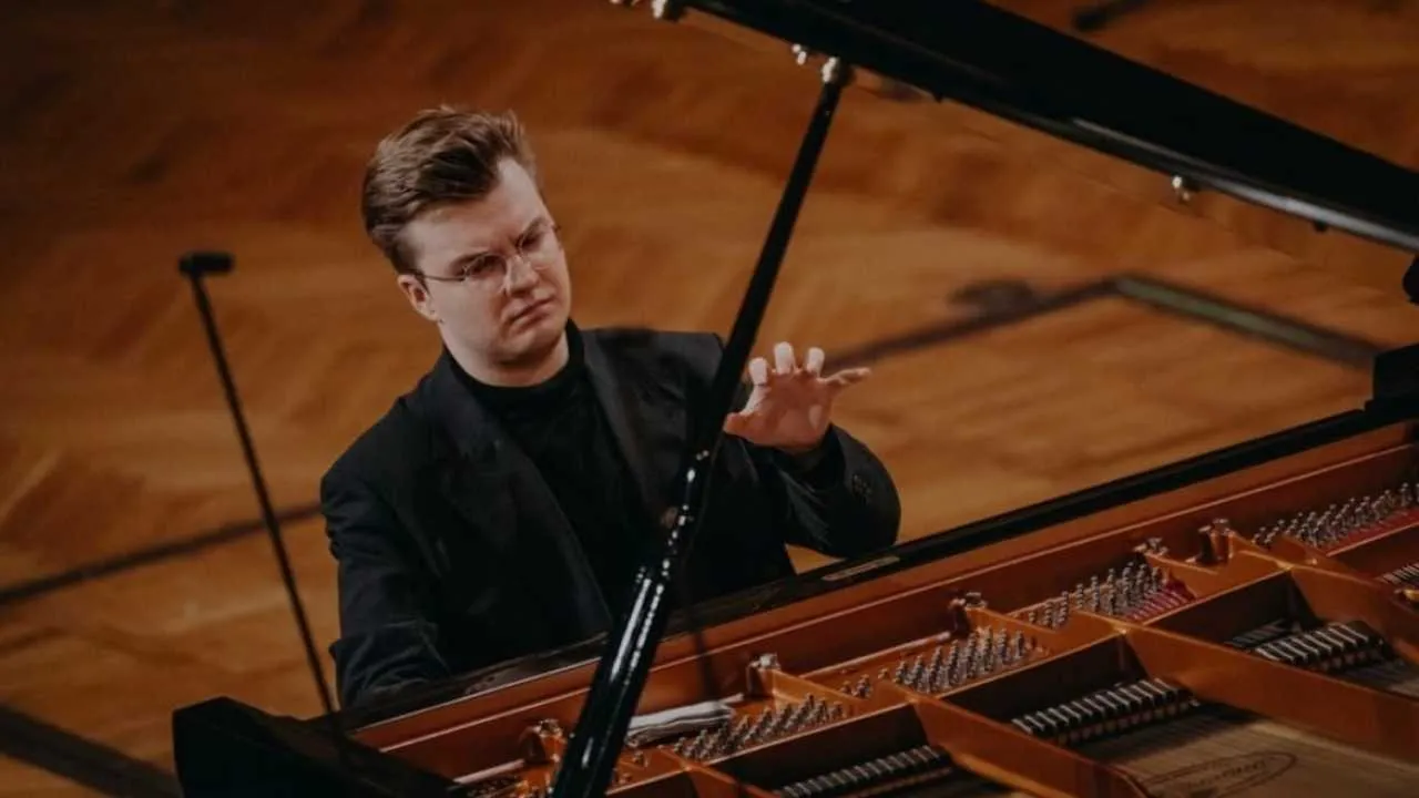 Piotr Alexewicz. Co wiemy o jedynym Polaku w finale Konkursu Chopinowskiego?