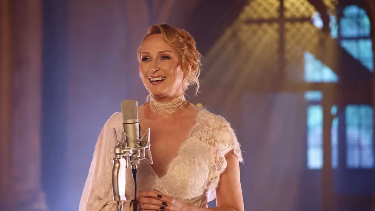 Anita Lipnicka wróciła do przeboju sprzed 30 lat. Fani nie kryją wzruszenia [WIDEO]