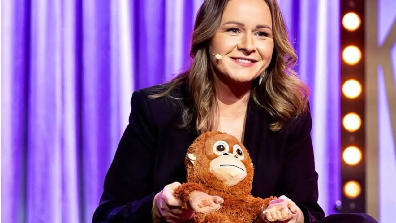 Kolejna stand-uperka śmieje się z SAFE i przedrzeźnia Tuska