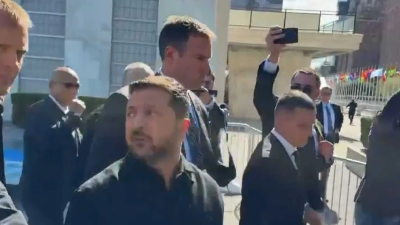 Zełenski starł się z rosyjskim dziennikarzem. Pytał, kiedy przyjedzie do Moskwy. "Na rakiecie, k***a" WIDEO