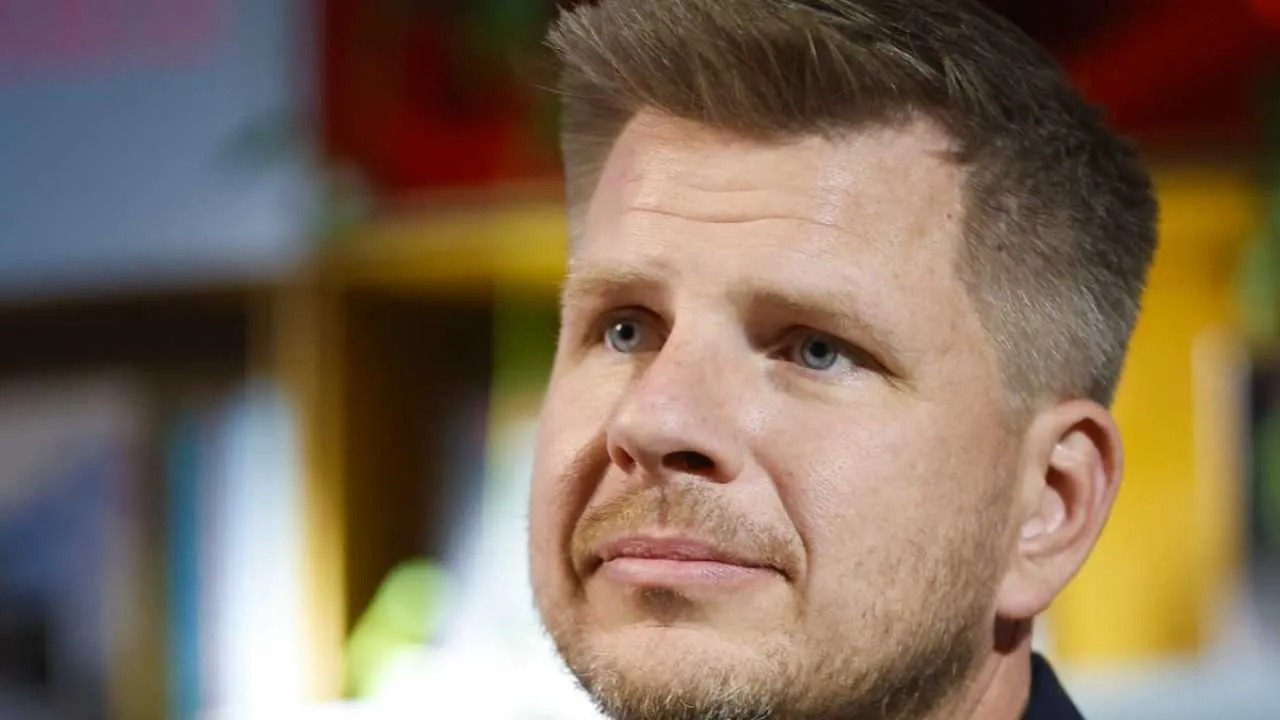 "Jemu się należy, bo to dzwoni Chajzer". Dentysta nie odpuszcza celebrycie