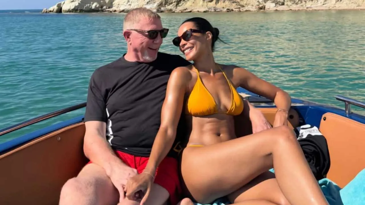 Gorące wakacje upadłego milionera. Dawna gwiazda obściskuje o 22 lata młodszą żonę w skąpym bikini