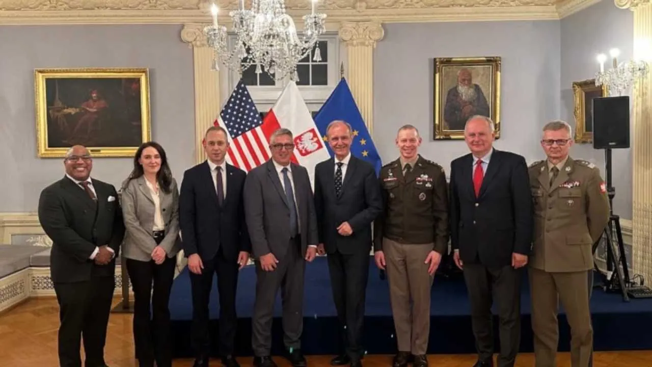 „Biały Dom”? Niekoniecznie… Kontrowersje wokół wizyty delegacji Tomczyka w USA