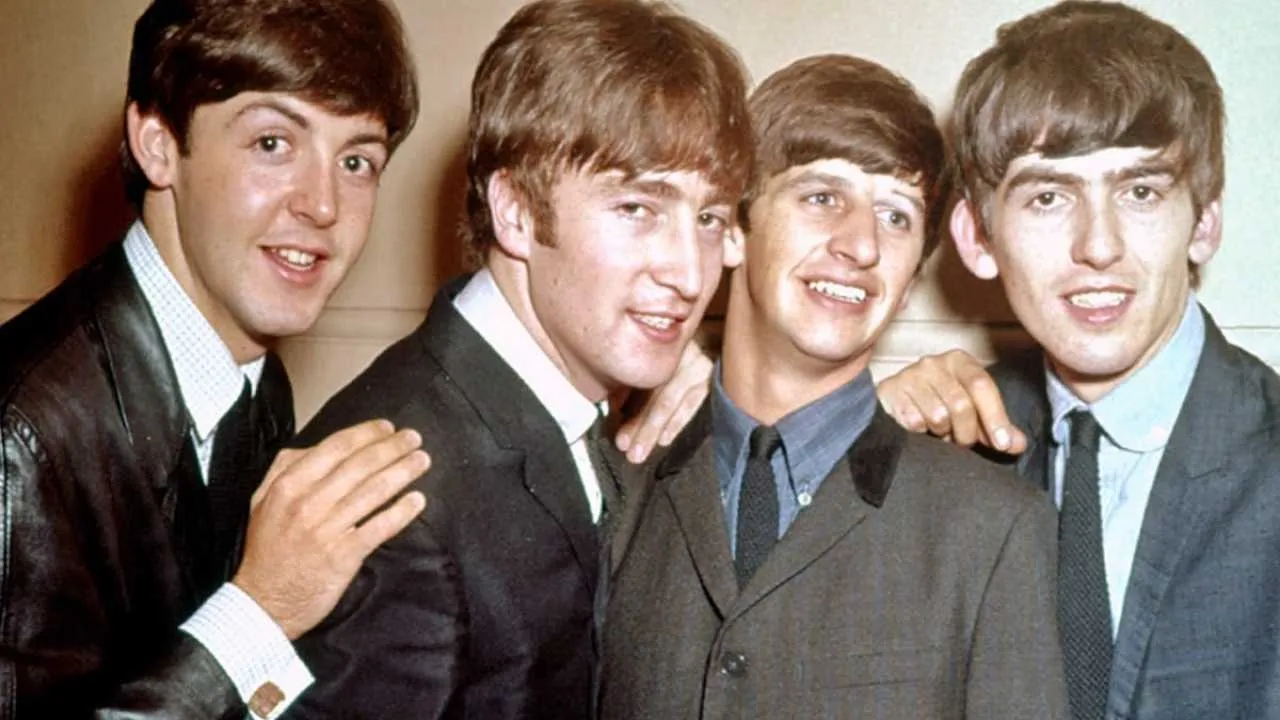 Zadymione kluby, czerwone latarnie i młody Lennon. To będzie gratka dla fanów The Beatles