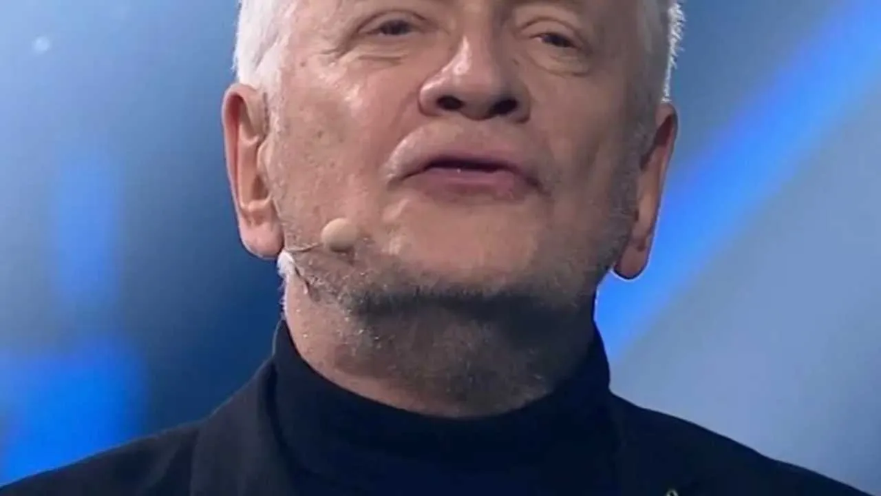 Skandaliczne zachowanie Andrzeja Seweryna. Zlekceważył hymn polski?