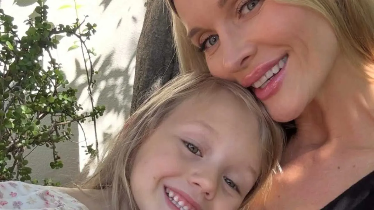 Joanna Krupa szczerze o miłości: „wszystko uzależniam od córki”. Takiego faceta szuka modelka
