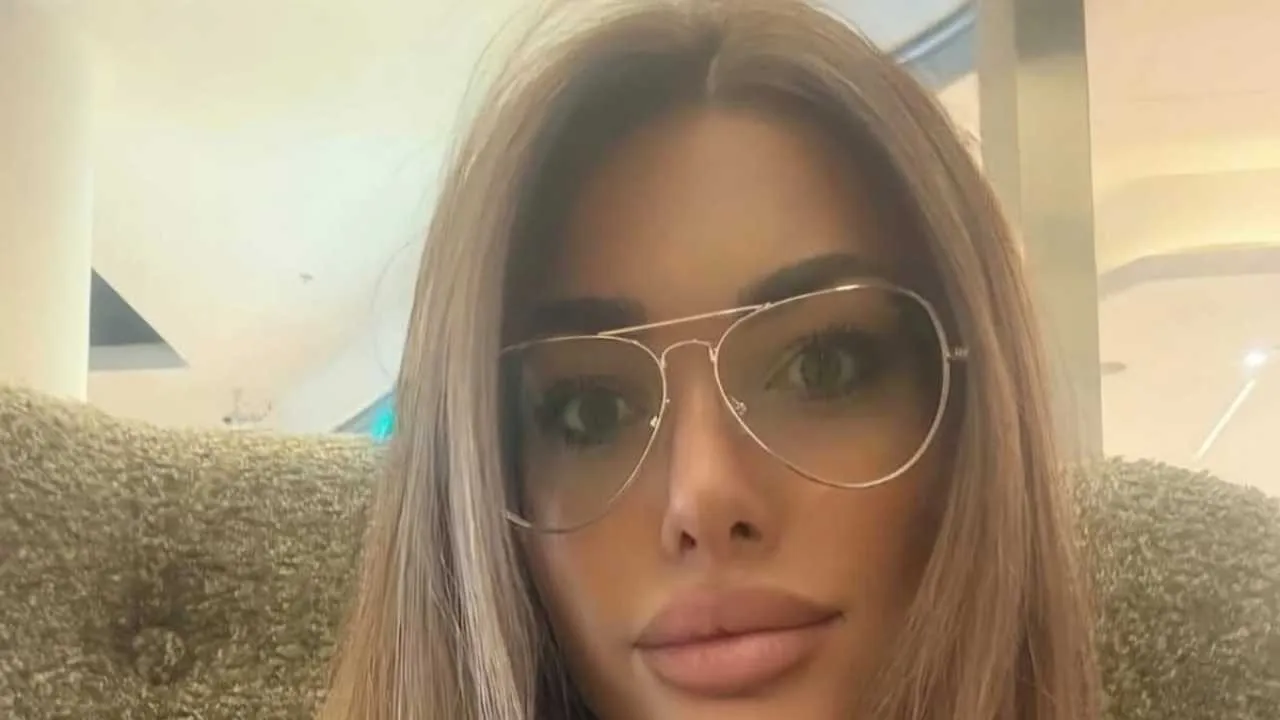 Bez stanika i z ciążowym brzuszkiem na wierzchu. Była dziewczyna Arka Milika promienieje ze szczęścia