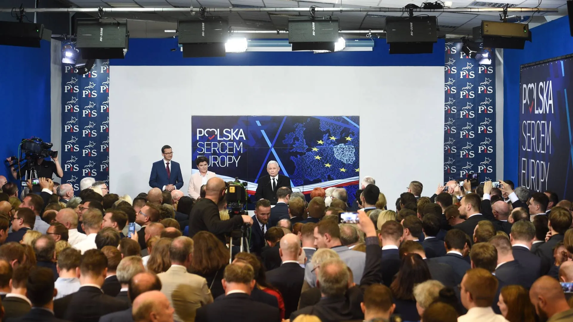 Prezes Kaczyński przestrzega przed brakiem wiary w zwycięstwo. Płażyński: „Mimo trudnych czasów, wciąż posiadamy ogromne atuty”