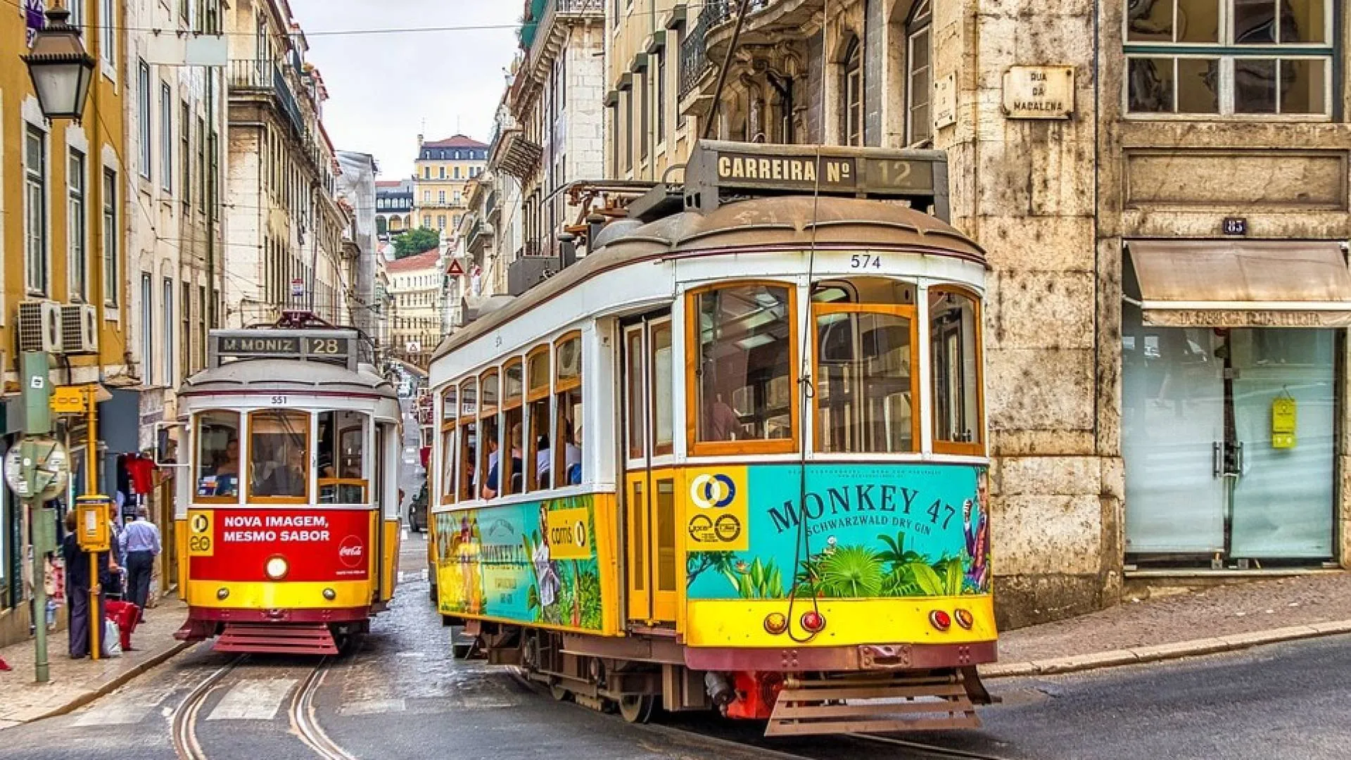 Już nie tylko tramwajem. W Lizbonie wśród turystów coraz bardziej popularne zwiedzanie tuk-tukiem