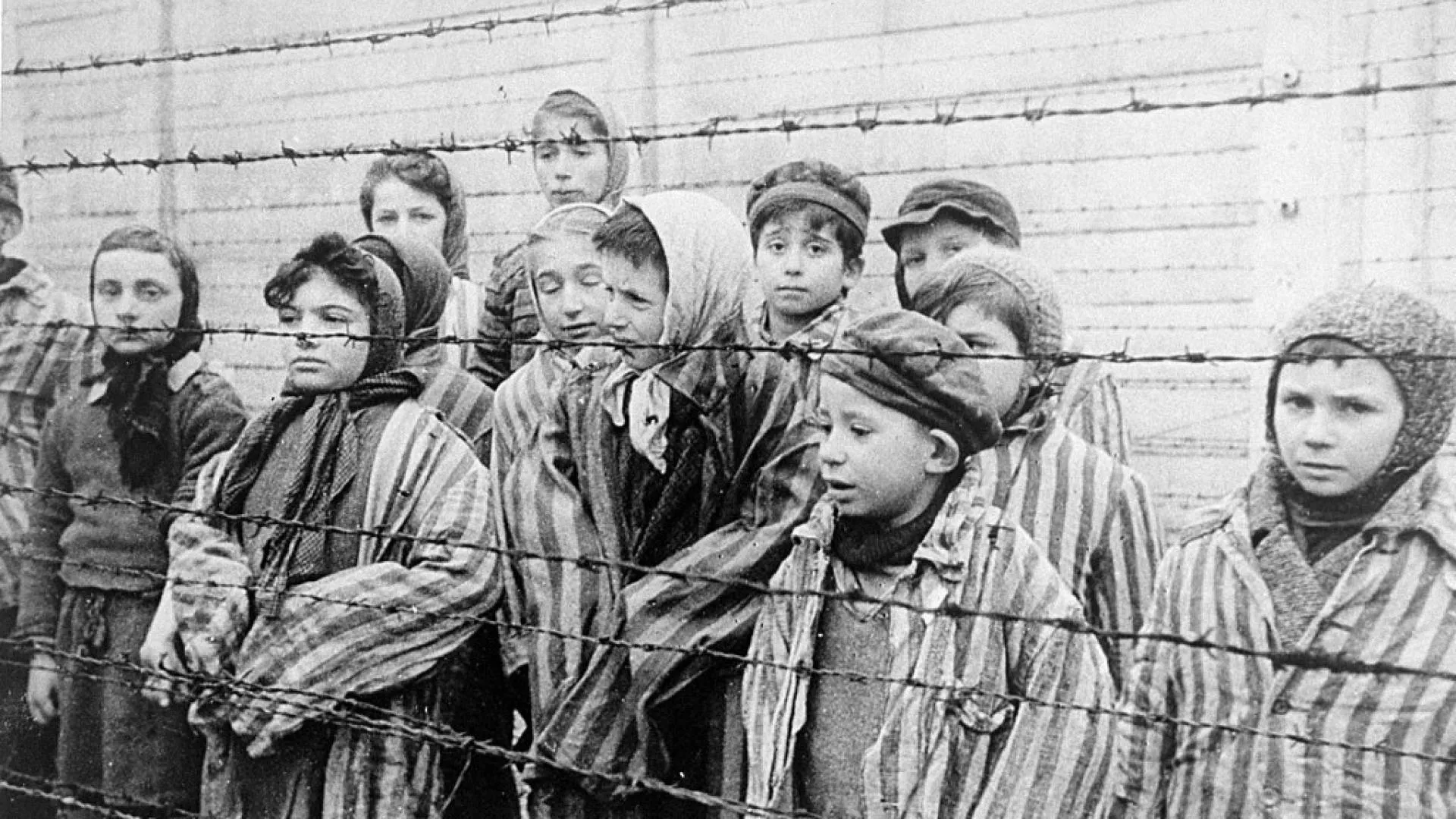 78. rocznica oswobodzenia Auschwitz . "Ofiarom tego piekła jesteśmy winni wieczną pamięć"