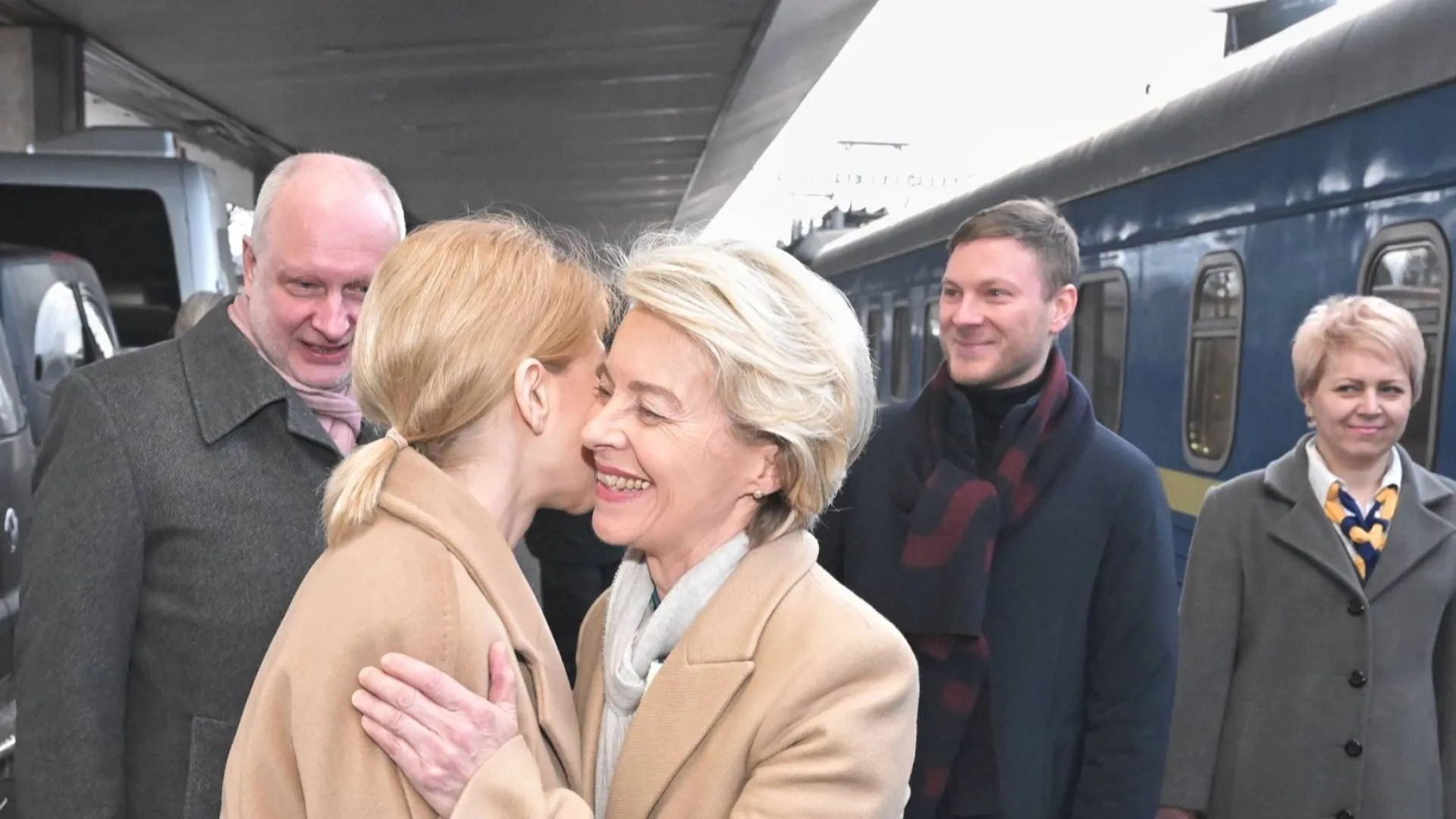 Unijni komisarze przybyli do Kijowa