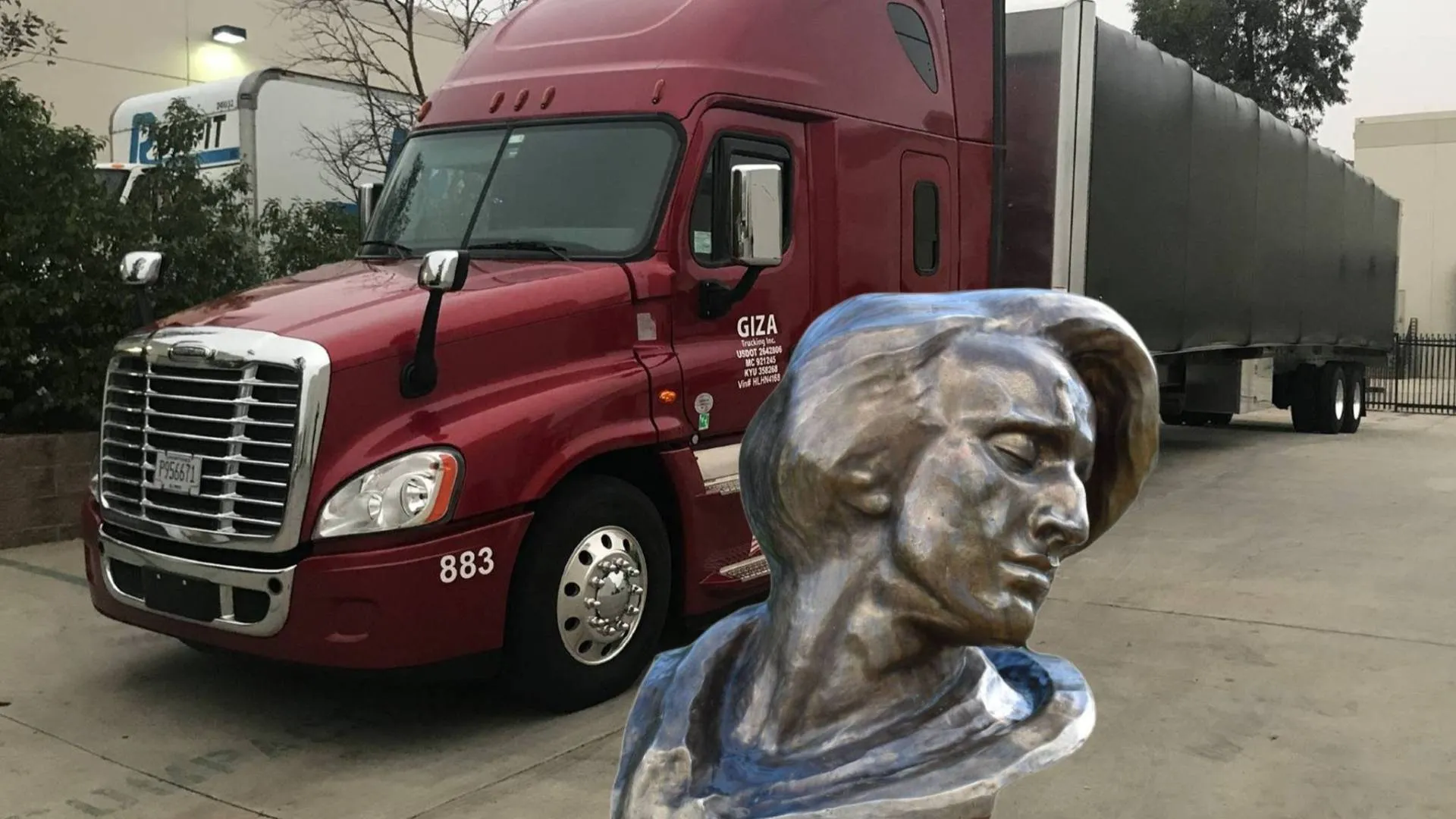 Z Polski do Kanady. Popiersie Chopina ciężarówką zmierza do Vancouver - po drodze ma przygody...