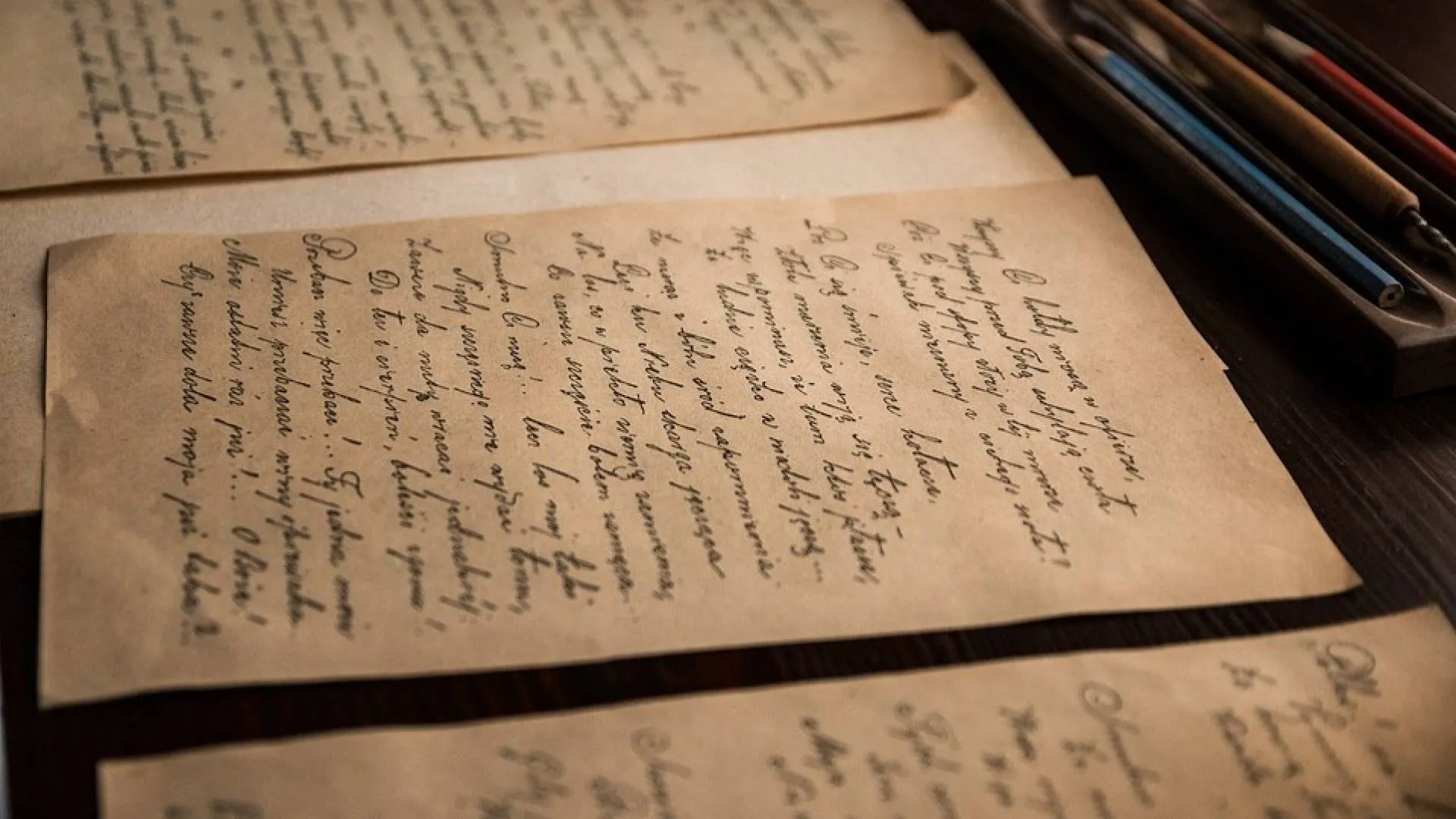 We wraku okrętu znaleziono marynarską bluzę i listy. Pasjonaci historii próbują znaleźć rodzinę marynarza